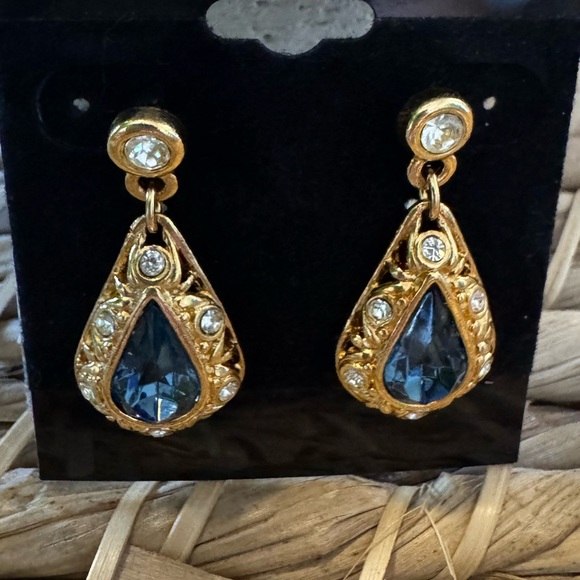 Avon Gold and Blue Teardrop‎ Earrings - Picture 1 of 5